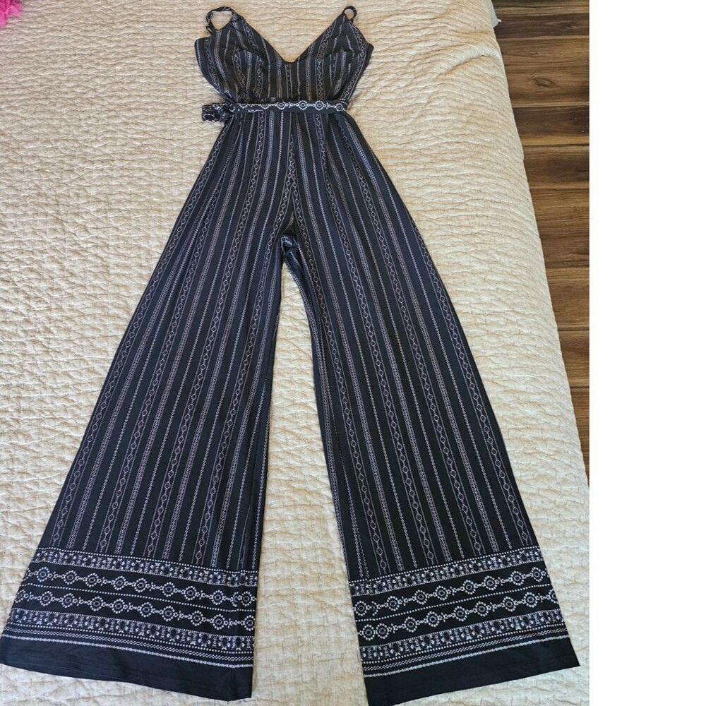 Women's TRAC Black & White Striped V Neck Boho Jumpsuit Sz Large Christmas Party